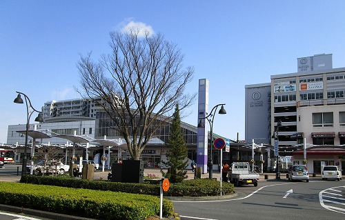 生活施設が充実し住みやすい南口 と 居酒屋さんが多く夜も賑やかな北口 を比較 そのうち 静岡県藤枝市の新築マンション エンブルレジデンス藤枝 駅南を徹底レポート